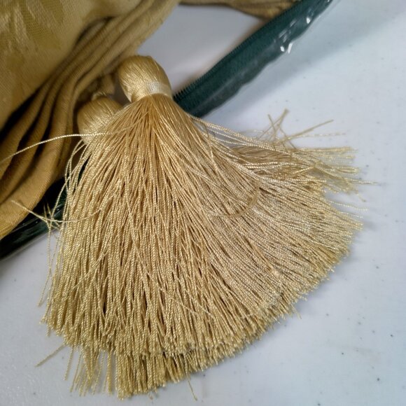 Waverly Ascot Valance Pair Gold Leaf With Tassel Classic 2 pieces 51.5x23.5 READ - Picture 4 of 6